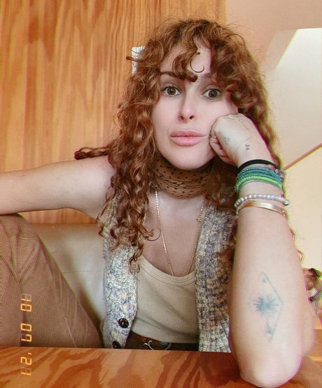 Photo nue de fuite OnlyFans de Rumer Willis
