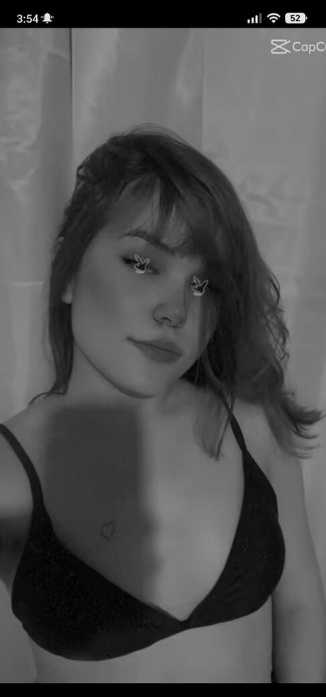 Photo nue de fuite OnlyFans de Larissinharp