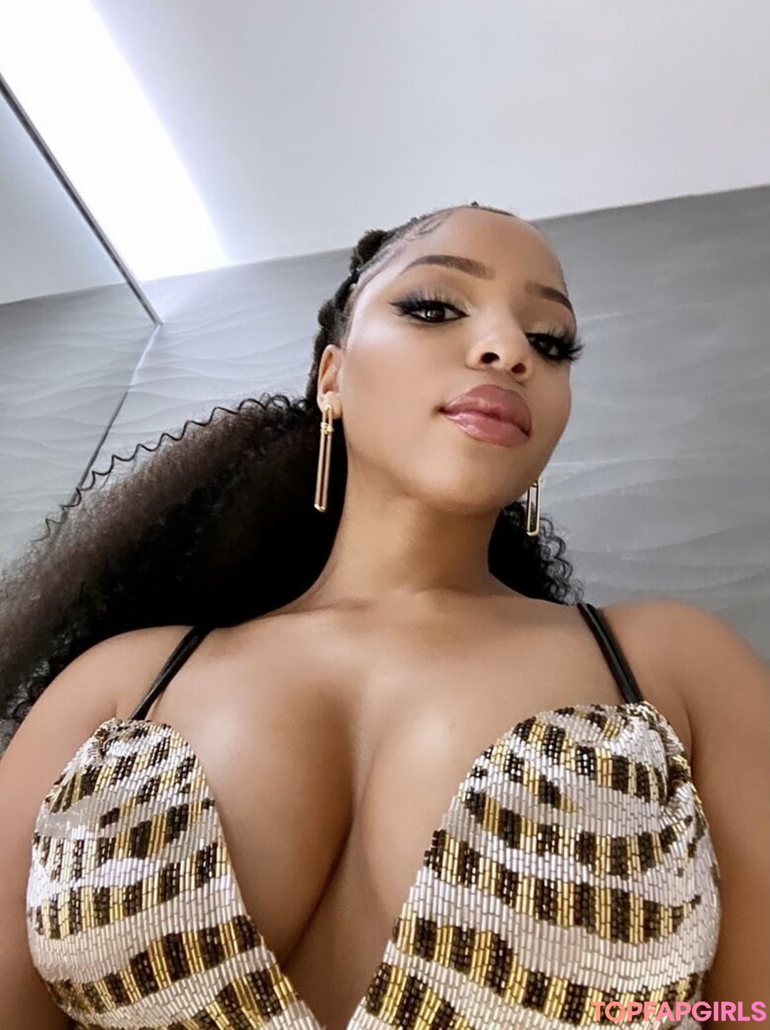 Photo nue de fuite OnlyFans de Chloe Bailey #5 Photo nue de fuite OnlyFans de Chloe Bailey #5