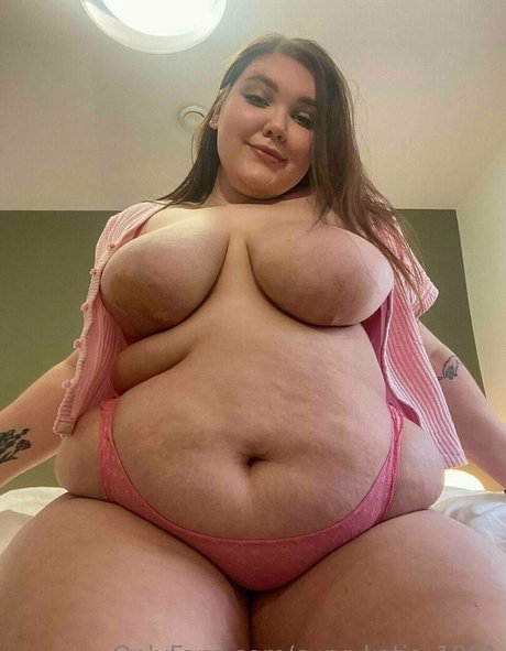Curvykatie_1991