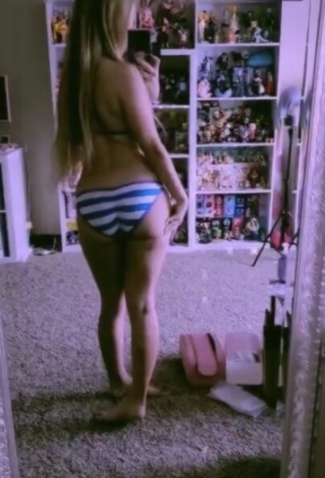 Photo nue de fuite OnlyFans de Everydayharleyquinn