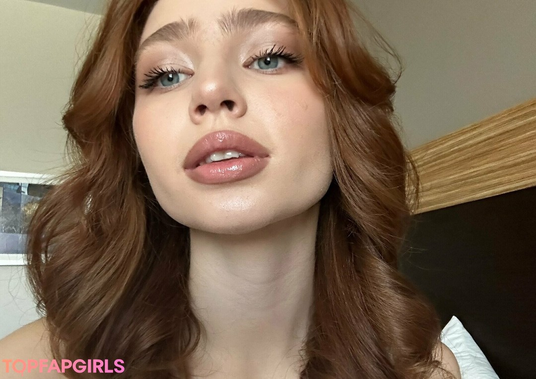 Photo nue de fuite OnlyFans de Renata Ri #260 Photo nue de fuite OnlyFans de Renata Ri #260