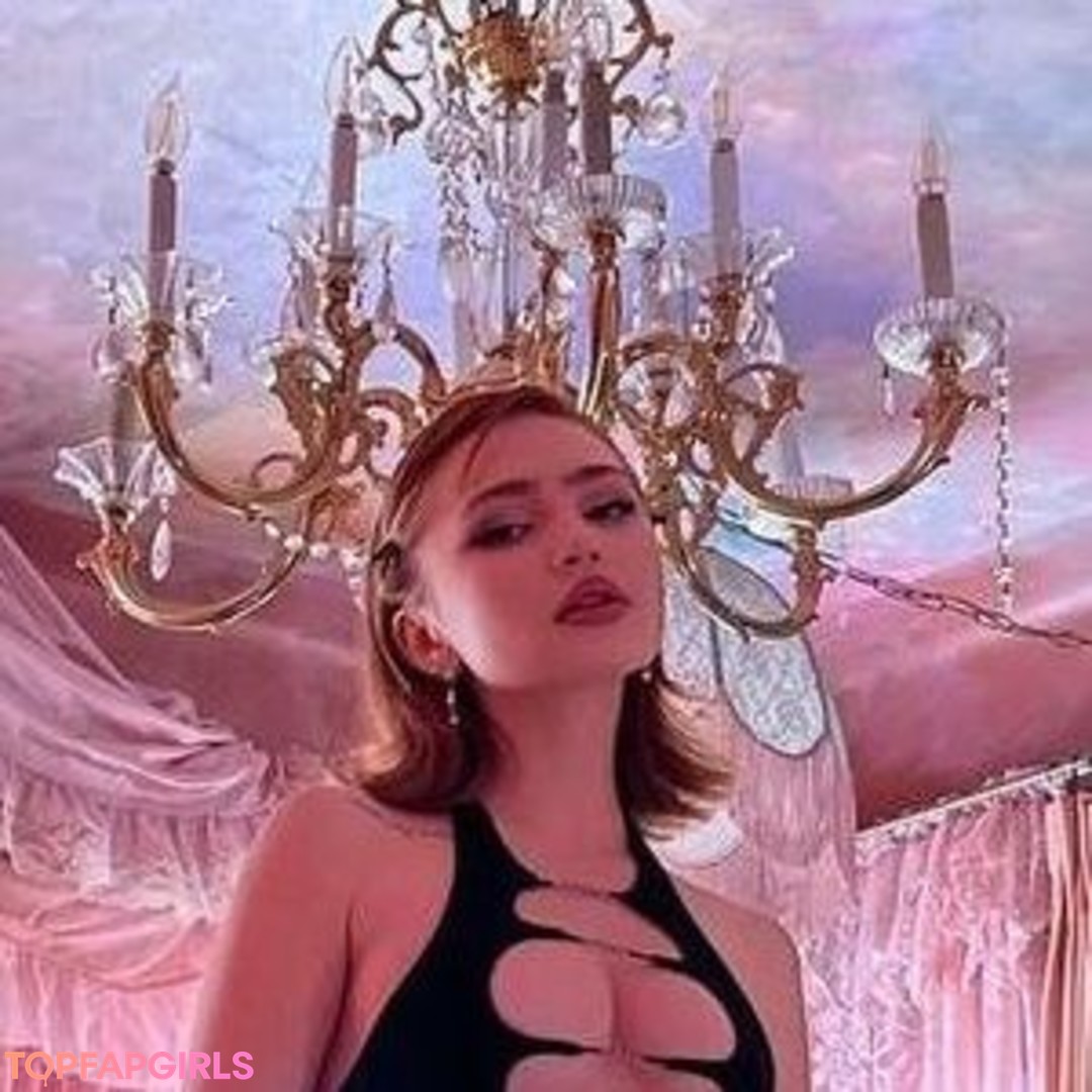 Photo nue de fuite OnlyFans de Renata Ri #30 Photo nue de fuite OnlyFans de Renata Ri #30