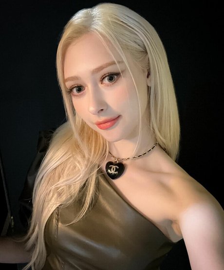 WomenK-pop