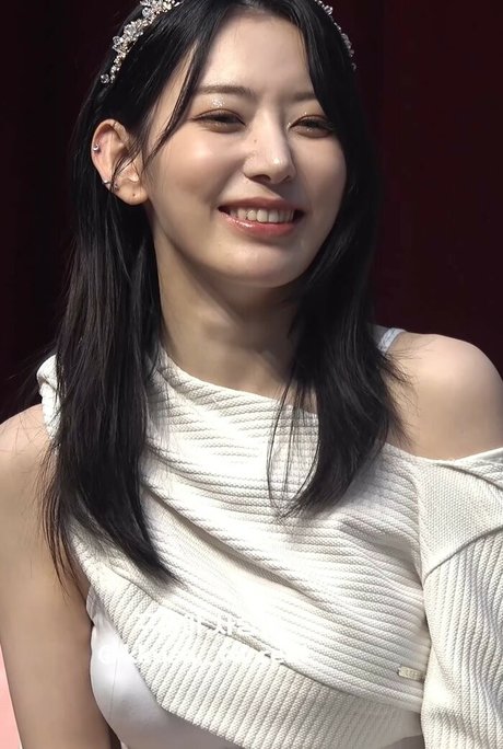 WomenK-pop