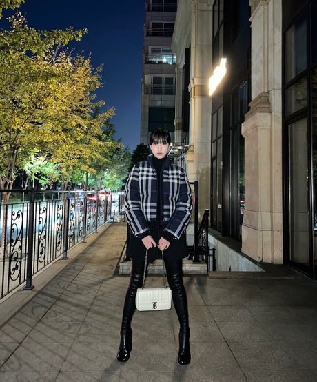 WomenK-pop