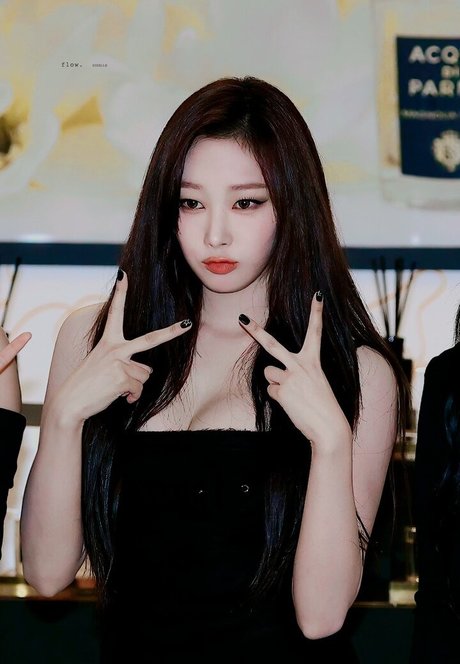 WomenK-pop