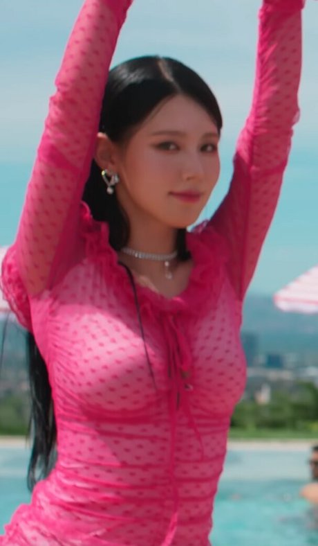 WomenK-pop