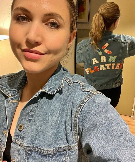 Photo nue de fuite OnlyFans de Taylor Tomlinson