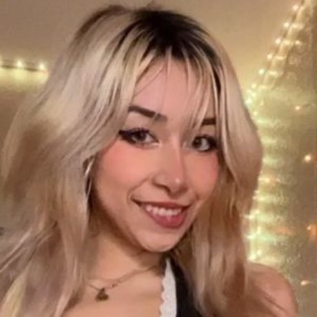 Photo nue de fuite OnlyFans de Rina Magi