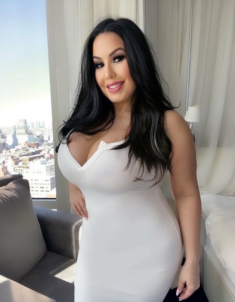 Latinamilfnyc