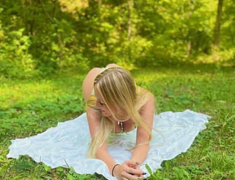 Anya Truax