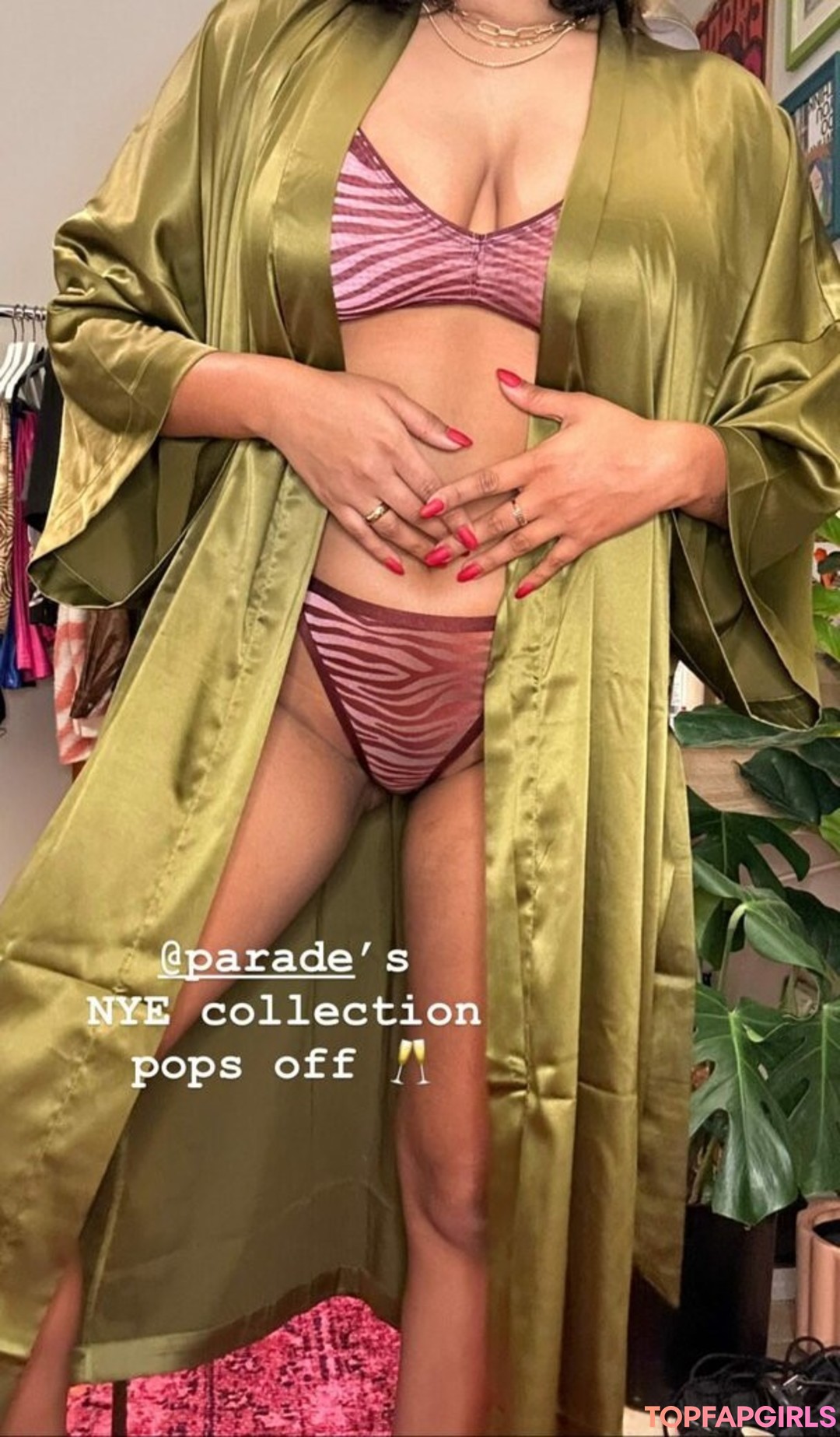 Photo nue de fuite OnlyFans de Yamini Nambimadom #14 Photo nue de fuite OnlyFans de Yamini Nambimadom #14