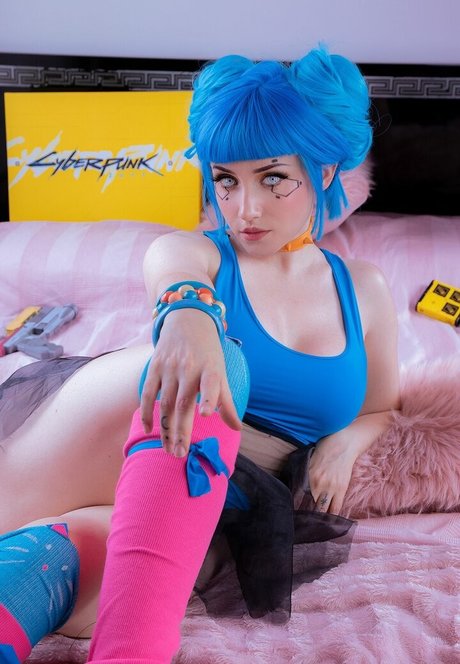 Ezy Summers Cosplay