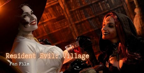 Ezy Summers Cosplay