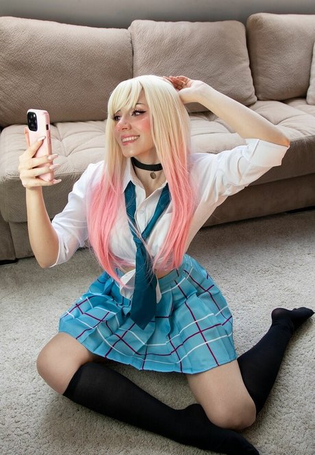 Ezy Summers Cosplay