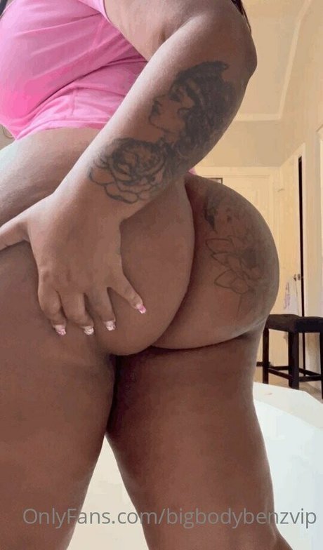 Photo nue de fuite OnlyFans de Bigbodybenzvip