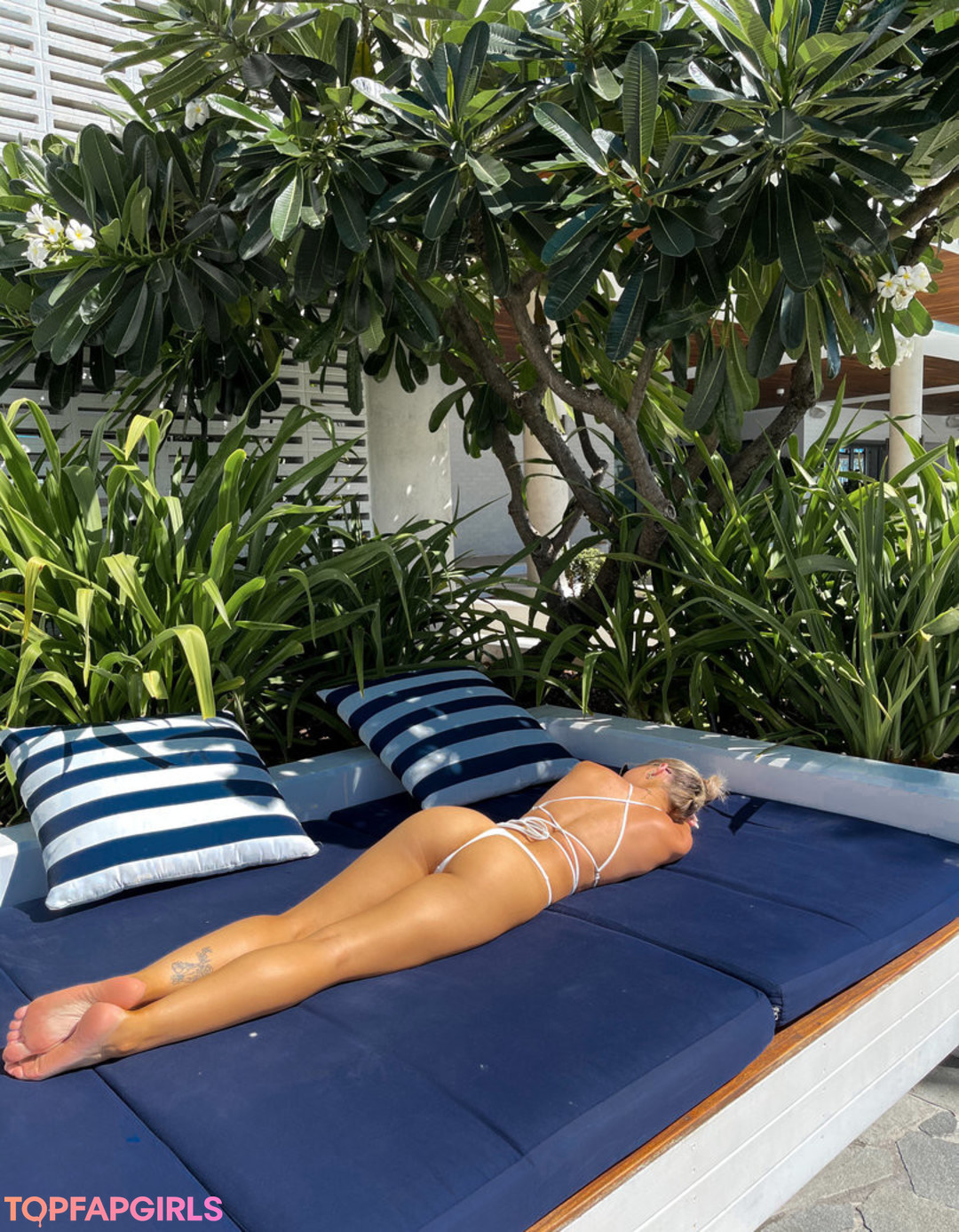 Photo nue de fuite OnlyFans de Sarah Buckland #60 Photo nue de fuite OnlyFans de Sarah Buckland #60