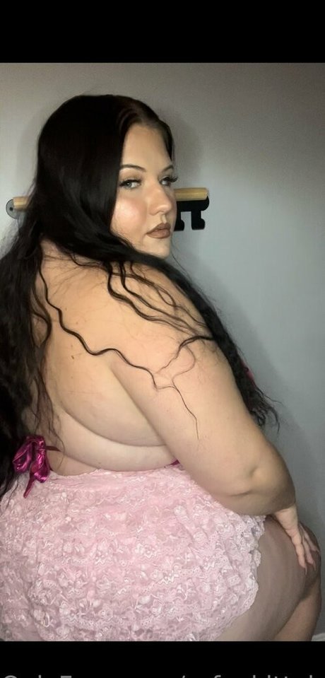 Photo nue de fuite OnlyFans de Urfavkittykatt