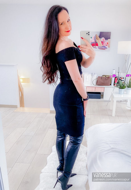 Vanessa Pur