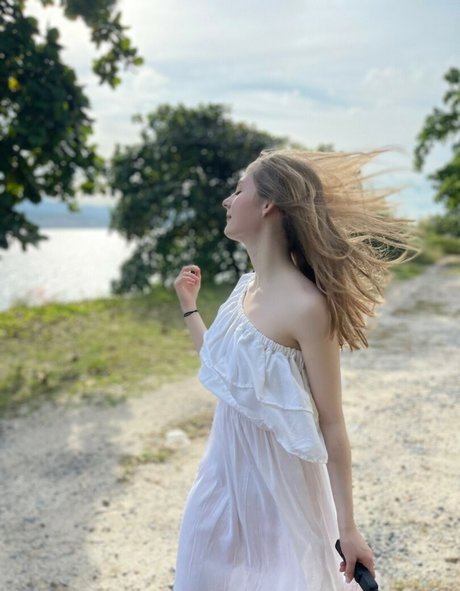 Ella Freya