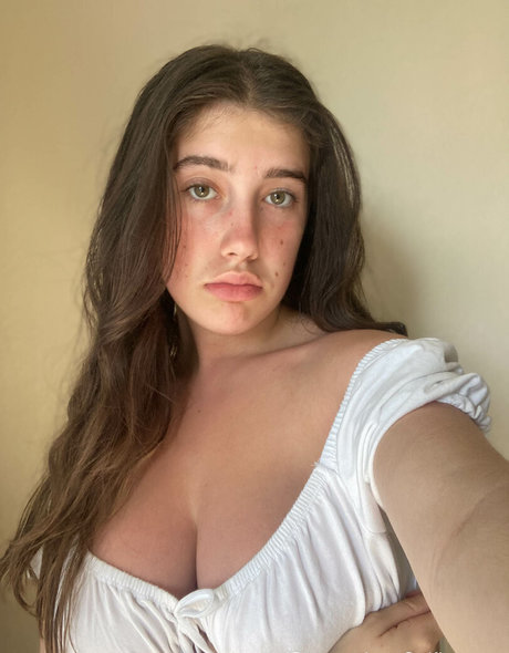 Itsmollyyyroseagain