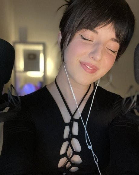 Photo nue de fuite OnlyFans de Slight Sounds Asmr