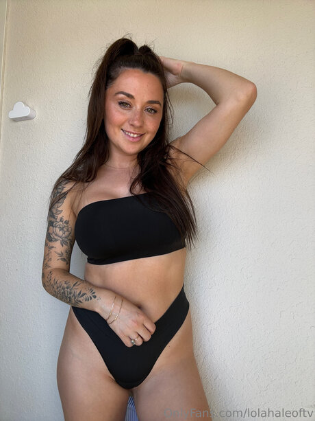 Photo nue de fuite OnlyFans de Lolahaleoftv