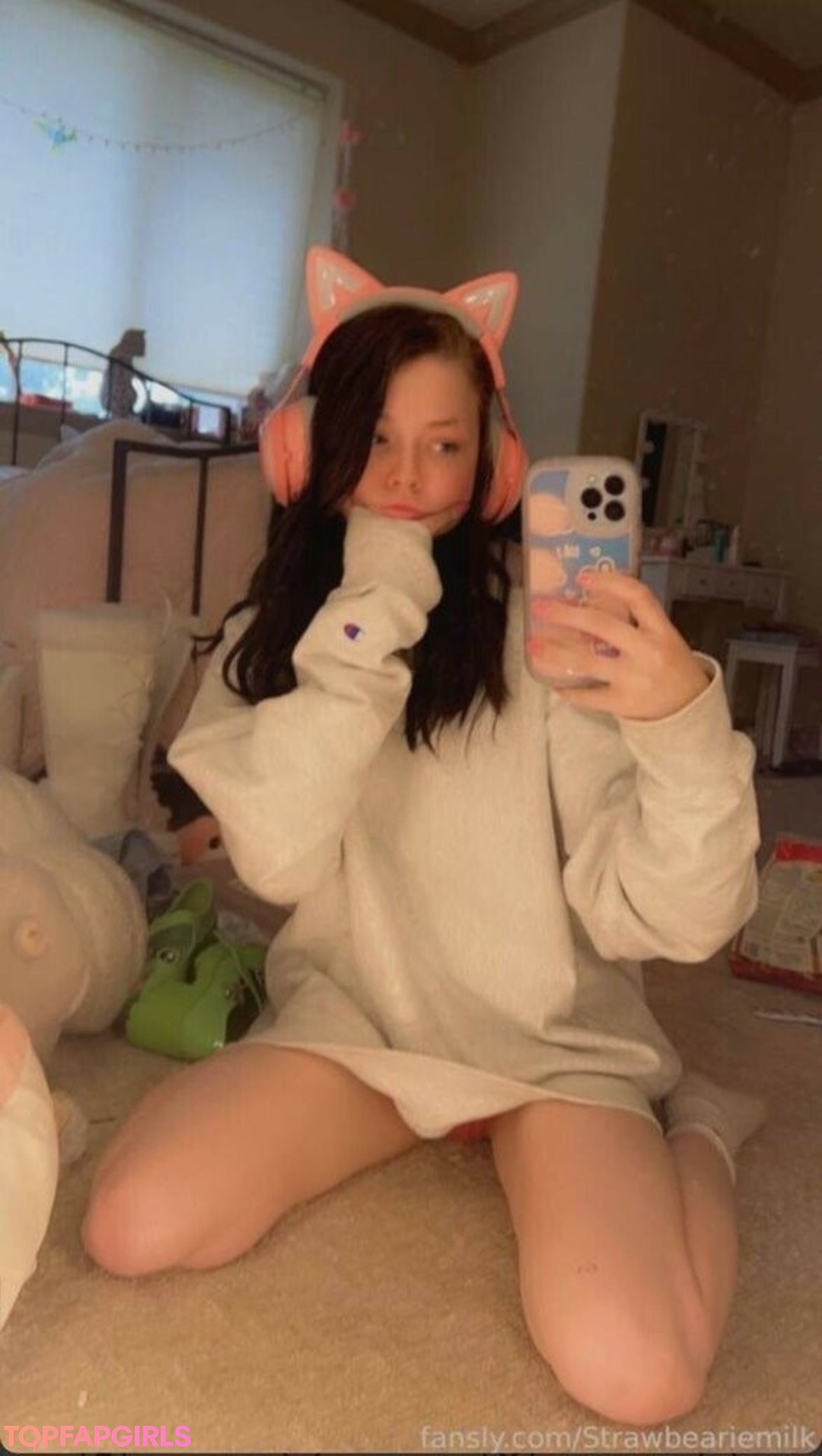 Photo nue de fuite OnlyFans de Strawbeariemilkk #1527