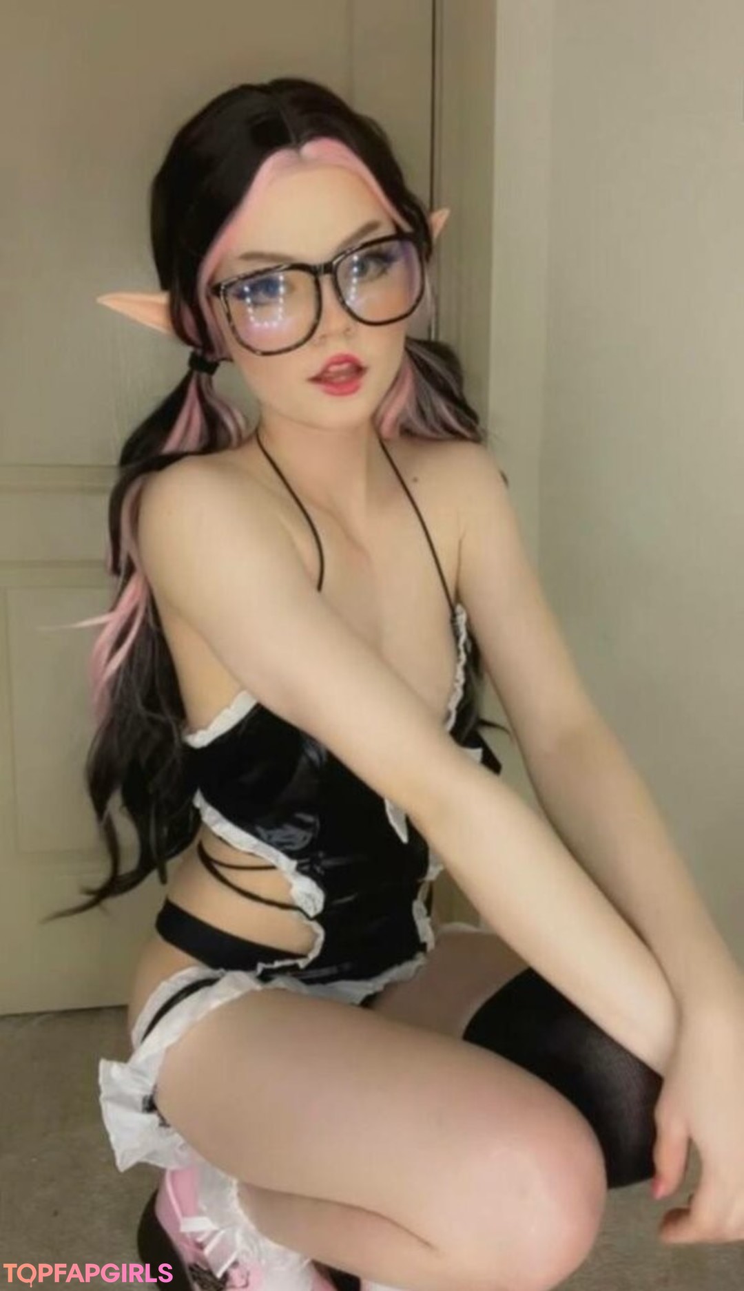 Photo nue de fuite OnlyFans de Strawbeariemilkk #1575