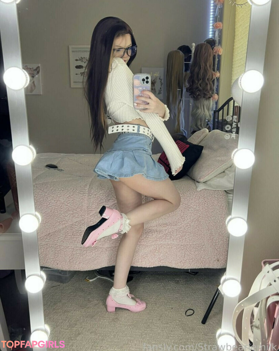 Photo nue de fuite OnlyFans de Strawbeariemilkk #1766