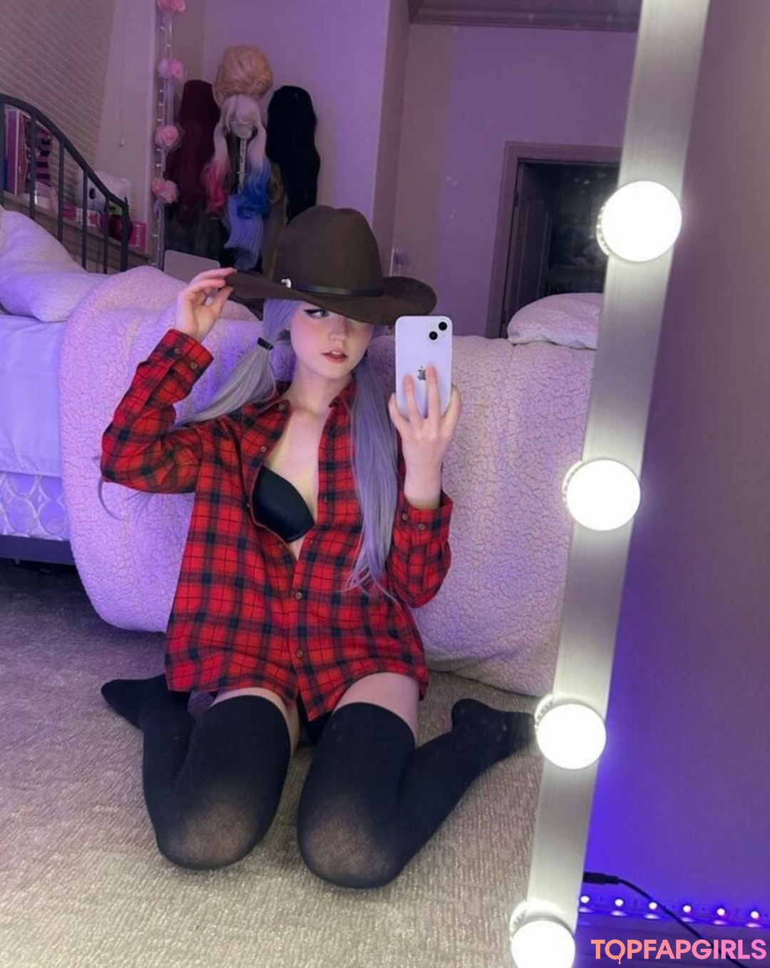 Photo nue de fuite OnlyFans de Strawbeariemilkk #1865