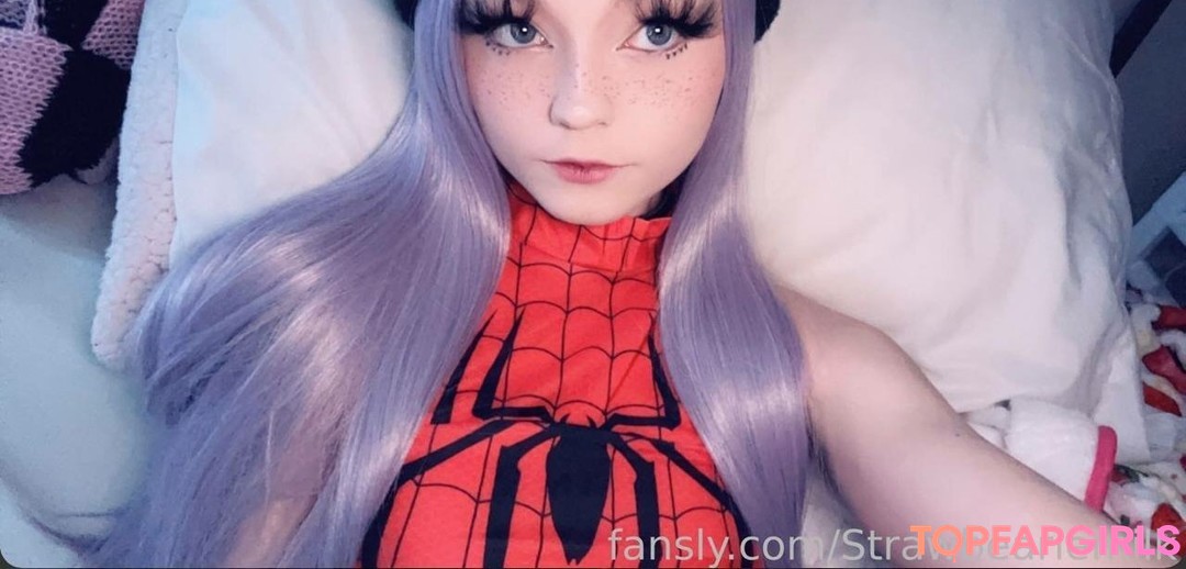 Photo nue de fuite OnlyFans de Strawbeariemilkk #2088