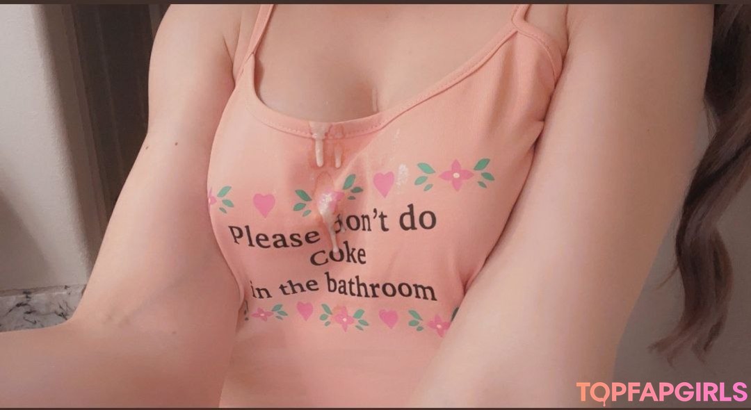 Photo nue de fuite OnlyFans de Strawbeariemilkk #603