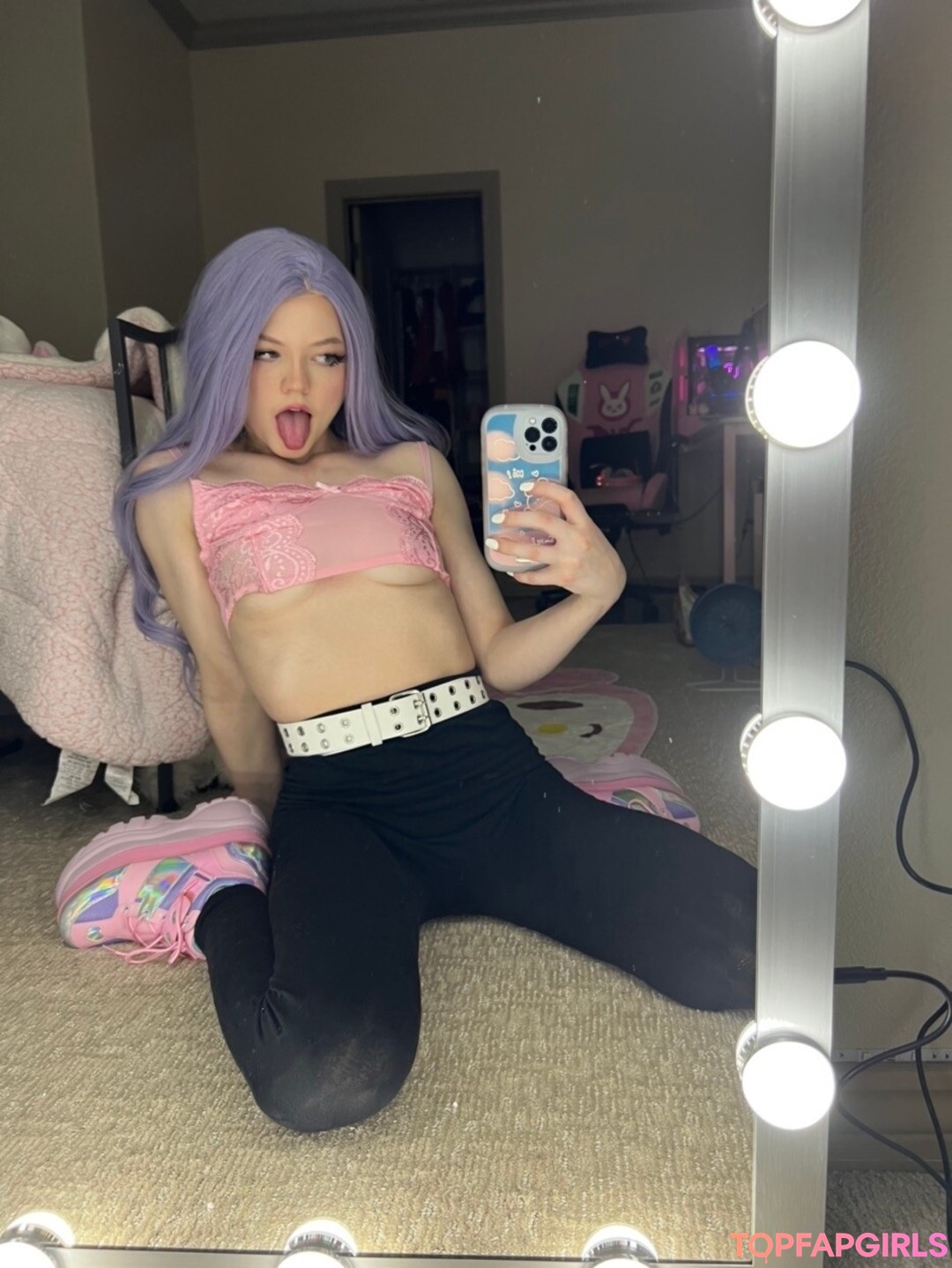 Photo nue de fuite OnlyFans de Strawbeariemilkk #16 Photo nue de fuite OnlyFans de Strawbeariemilkk #16