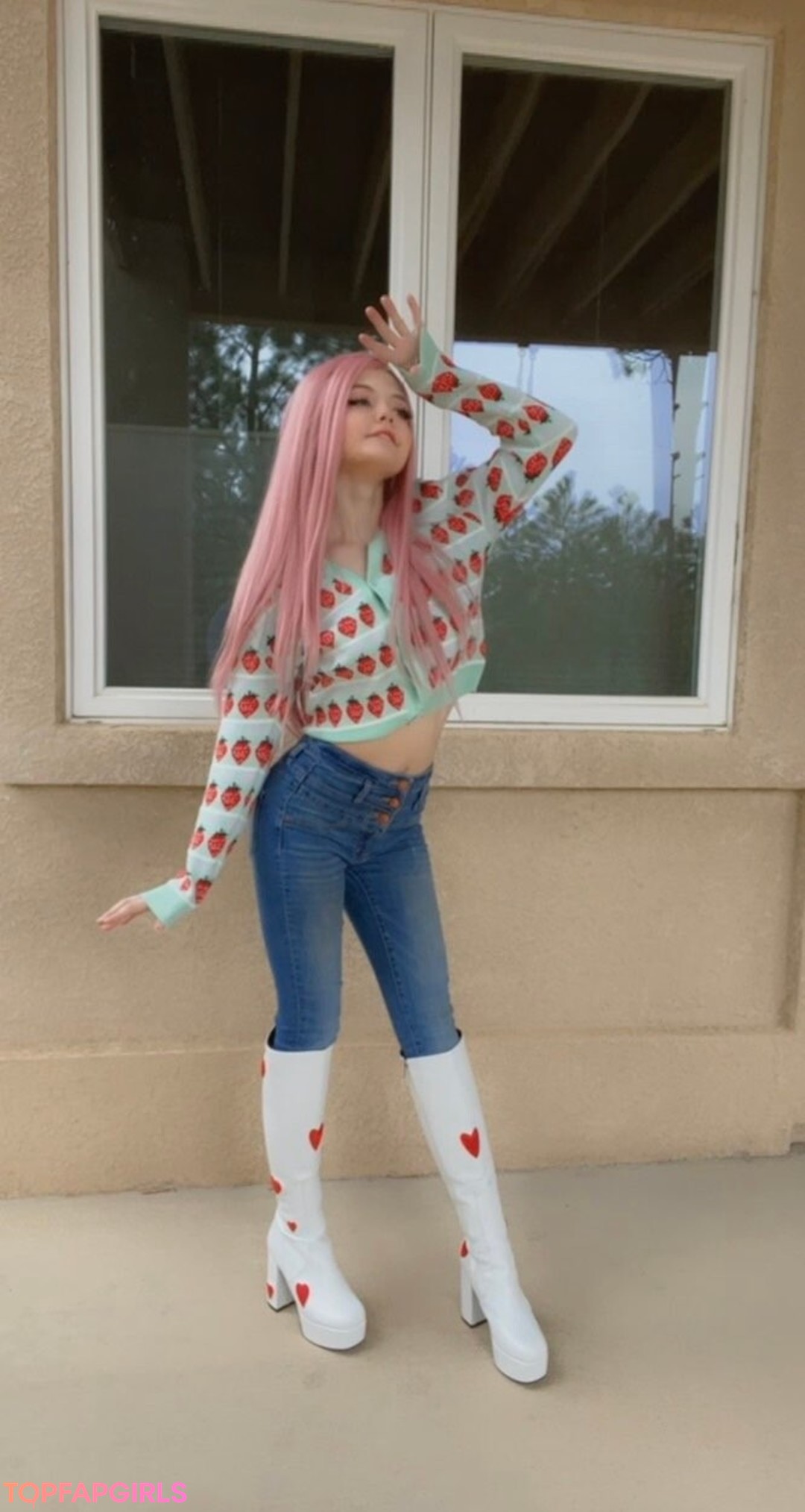 Photo nue de fuite OnlyFans de Strawbeariemilkk #205 Photo nue de fuite OnlyFans de Strawbeariemilkk #205