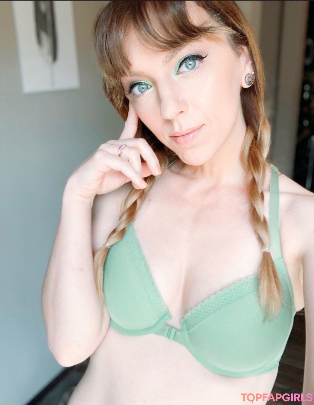 Photo nue de fuite OnlyFans de April Gloria #1038