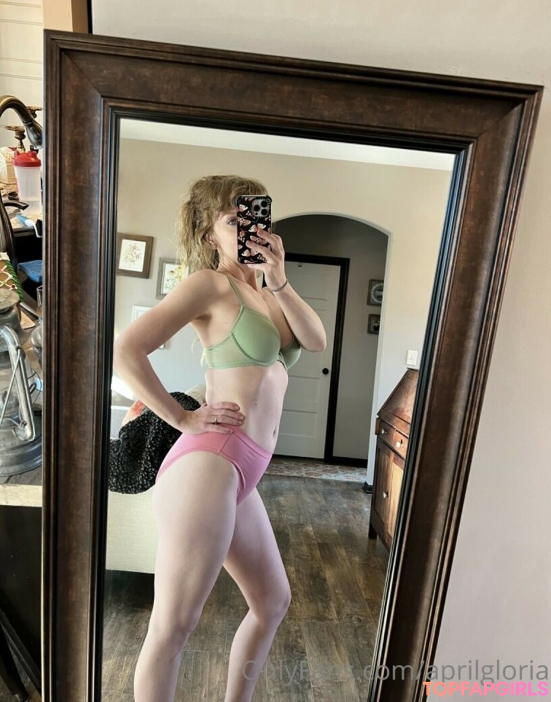 Photo nue de fuite OnlyFans de April Gloria #1569