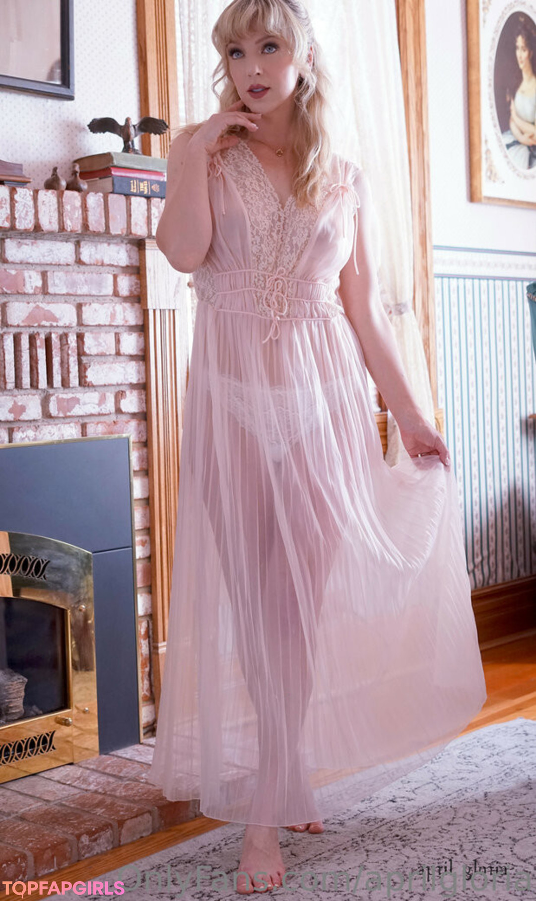 Photo nue de fuite OnlyFans de April Gloria #2033