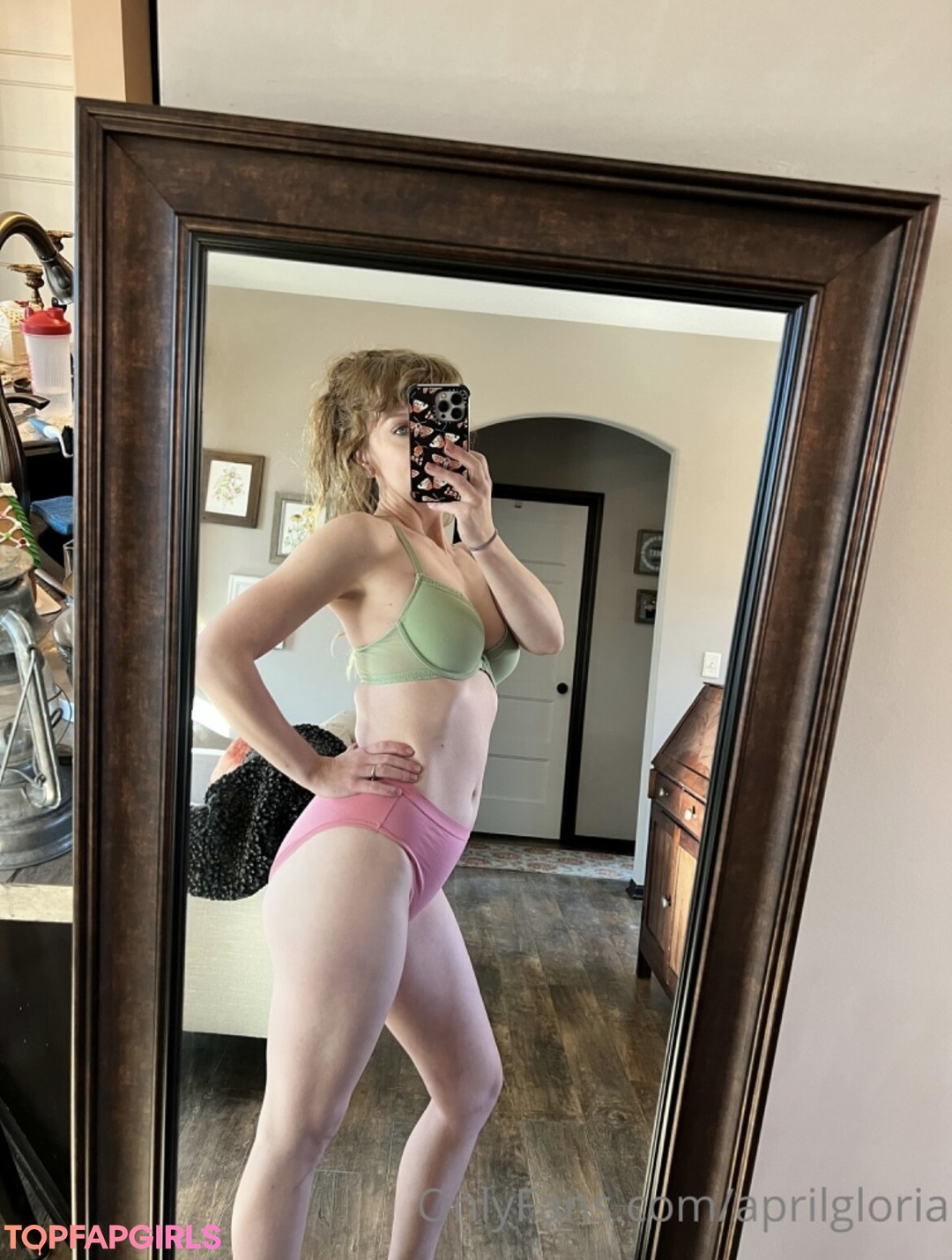 Photo nue de fuite OnlyFans de April Gloria #647