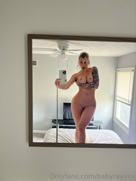 Photo nue de fuite OnlyFans de Babyrayxxx