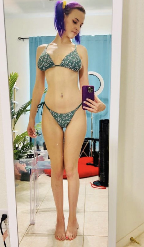 Sarawr cosplay