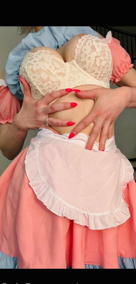 Sarawr Cosplay