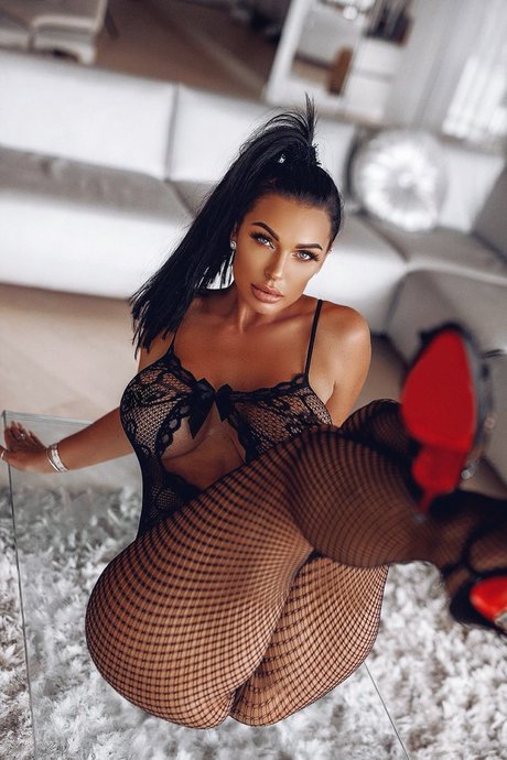 Photo nue de fuite OnlyFans de Nadine Kerastas
