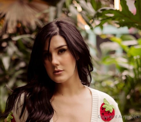 Arryn Zech