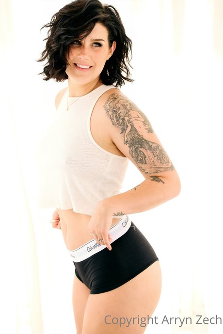 Arryn Zech