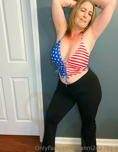 Danni2427free