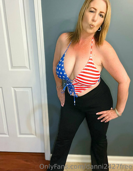 Danni2427free
