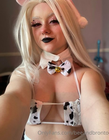 Photo nue de fuite OnlyFans de Beeandbronto