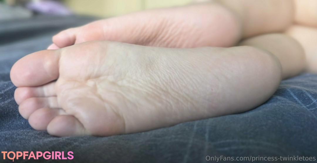 Photo nue de fuite OnlyFans de Princesstwinkletoes #124 Photo nue de fuite OnlyFans de Princesstwinkletoes #124